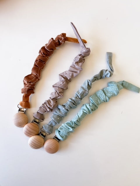 Dummy Chain - Spotty aqua
