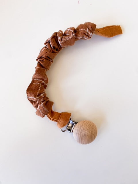 Dummy Chain - Checkered brown